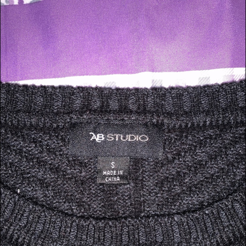 Sweater - Picture 3 of 5